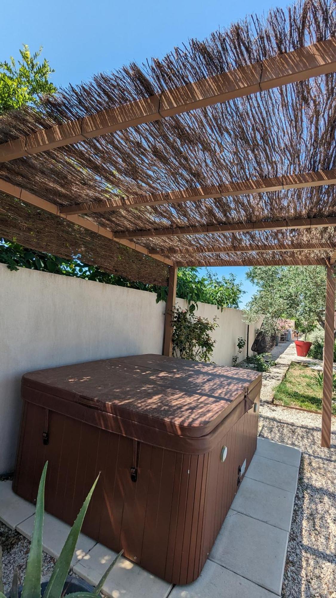 Chambre L A Tavel Exterior foto