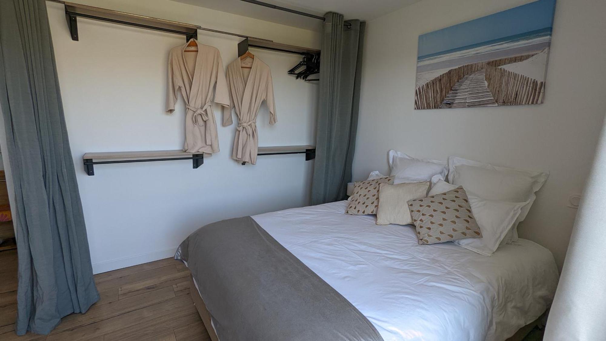 Chambre L A Tavel Exterior foto