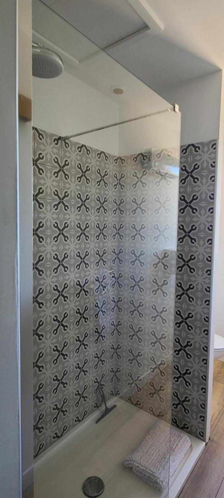 Chambre L A Tavel Exterior foto